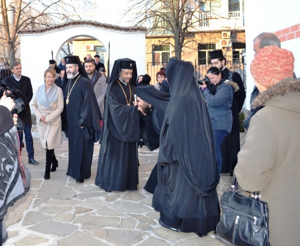 Кметът приветства новия Старозагорски митрополит Киприан в родния Казанлък