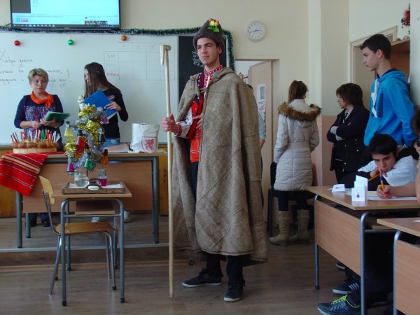 Забавна математика по Коледа в ПГ „Иван Хаджиенов“