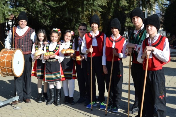 Коледарска благословия за казанлъчани 