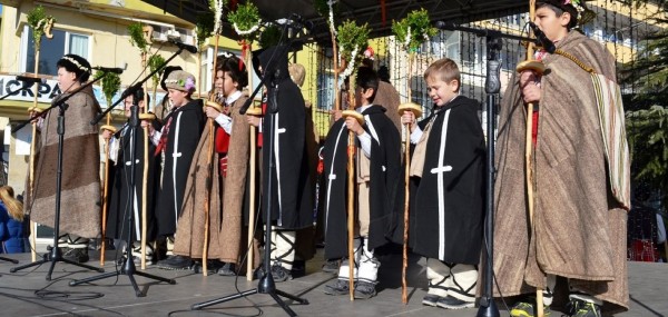 Коледарска благословия за казанлъчани 