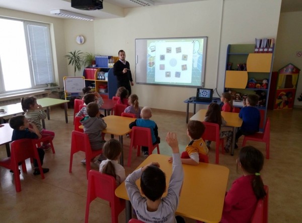 Детска градина „Детелина“ започва интерактивно 2017 година