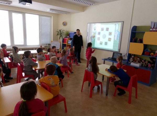 Детска градина „Детелина“ започва интерактивно 2017 година