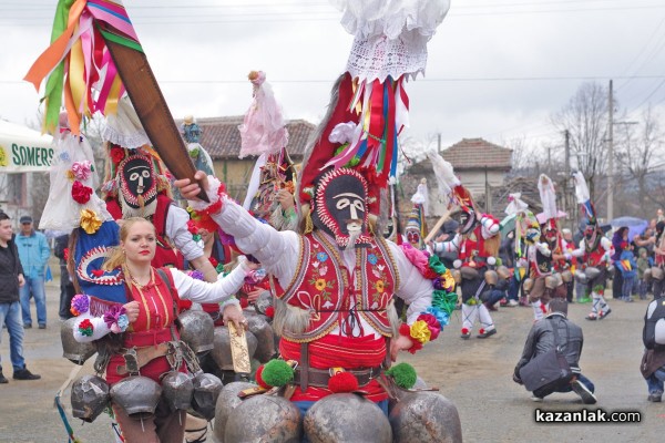 Кукерите от Сахране откриха игрите за 2017-та с награда в Разлог