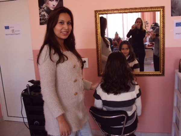 Прически и нови приятели в Профилирана гимназия „Академик Петко Стайнов“