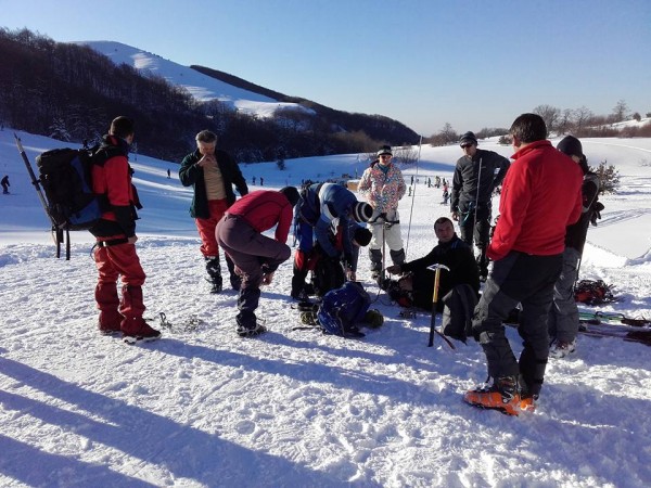 Зимен курс по ледено катерене и лавино-спасителна акция проведе АТК “Казанлък“