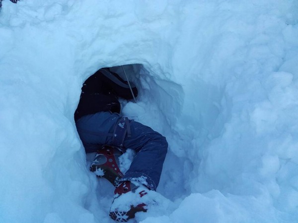 Зимен курс по ледено катерене и лавино-спасителна акция проведе АТК “Казанлък“