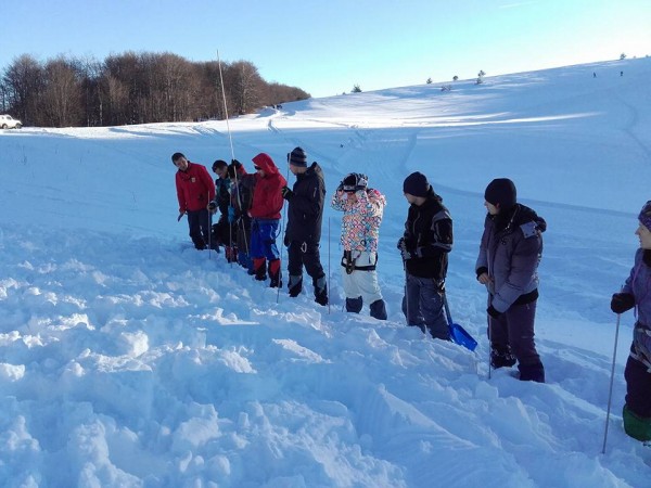 Зимен курс по ледено катерене и лавино-спасителна акция проведе АТК “Казанлък“