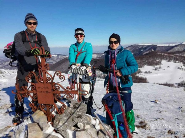 Зимен курс по ледено катерене и лавино-спасителна акция проведе АТК “Казанлък“
