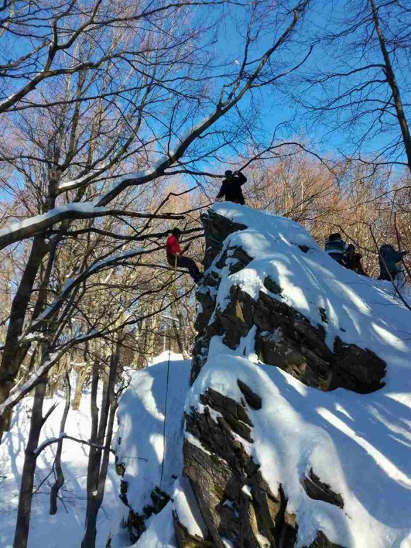 Зимен курс по ледено катерене и лавино-спасителна акция проведе АТК “Казанлък“