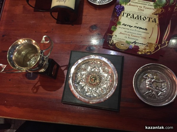 Зарязваме лозите в казанлъшко тази събота и мерим най-добрата реколта на ланшното вино