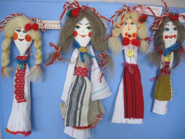 Малки художници изработиха мартенички в “Ателието“