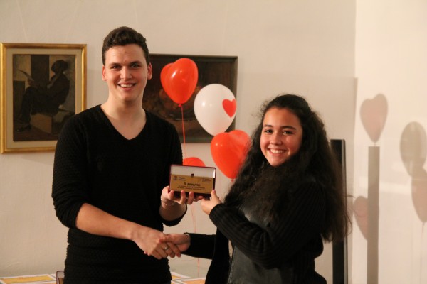 Конкурс „Любовта през моите очи“ отличи млади казанлъчани