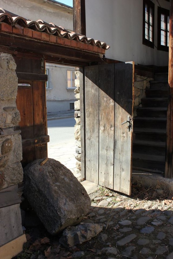 ОбС взе Клуба на фотолюбителя от НЧ “Искра“ и го предостави на Музея на Фотографията