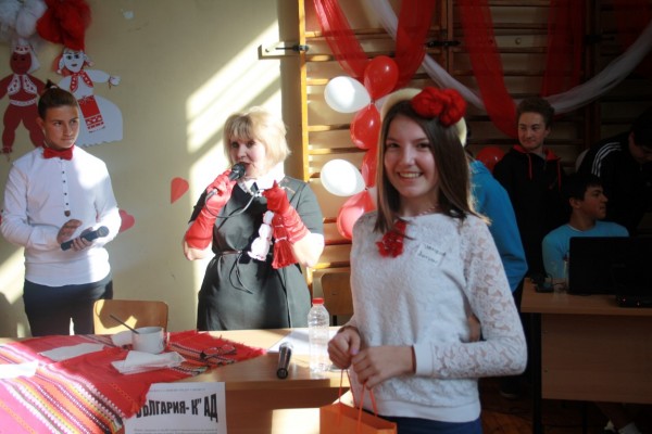 Уъркшоп за мартеници се проведе в ПГЛПТ