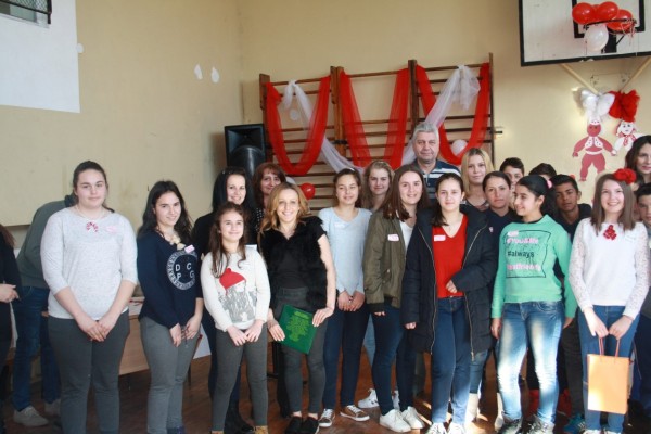 Уъркшоп за мартеници се проведе в ПГЛПТ