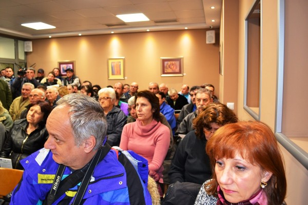 Първа среща на Кмета с домоуправители за обновяването на ж.к.“Изток“