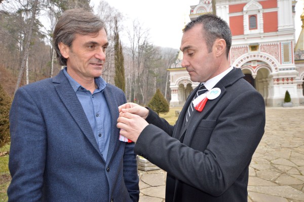 Борис Кърчев и Йоана Фильова посрещнаха колегите си от листата на ГЕРБ в Шипка