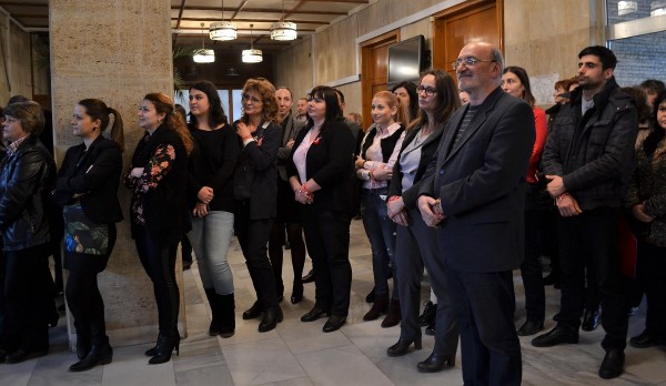 Детски поздрави за Баба Марта в Община Казанлък