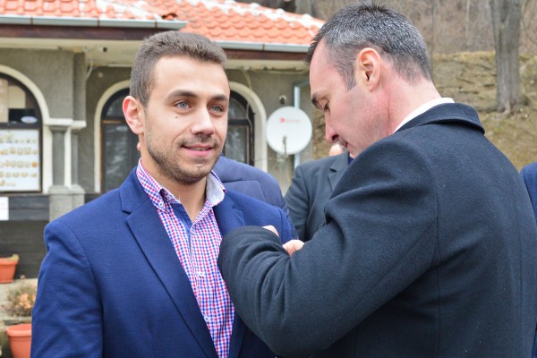 Борис Кърчев и Йоана Фильова посрещнаха колегите си от листата на ГЕРБ в Шипка