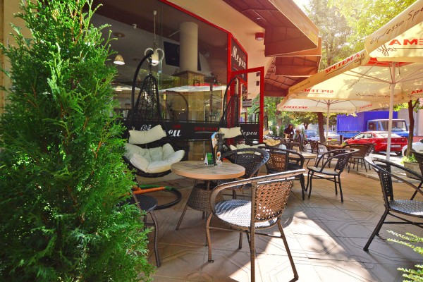 Bar&Dinner Merci  - едно свежо място за похапване в празничните почивни дни