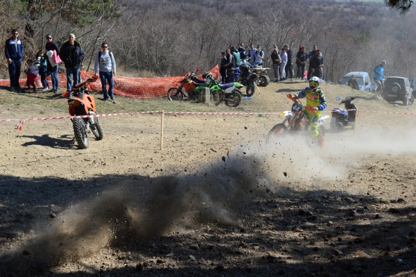 Ендуро кушия на железните коне с Борис Кърчев в 11:02