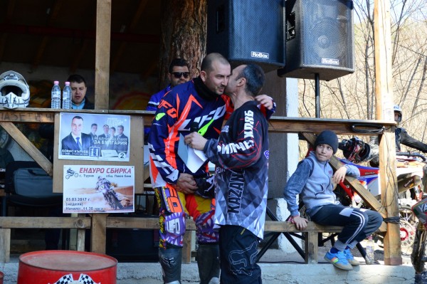 Ендуро кушия на железните коне с Борис Кърчев в 11:02