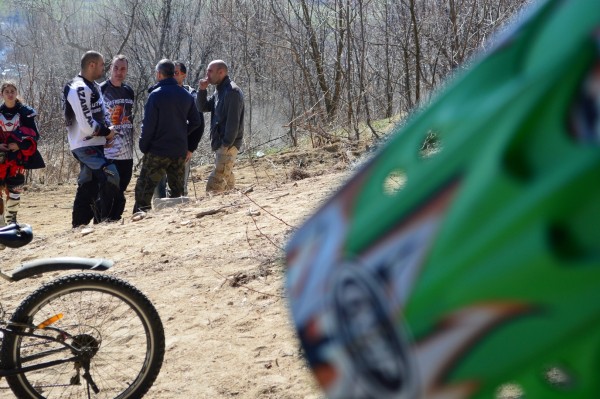Ендуро кушия на железните коне с Борис Кърчев в 11:02