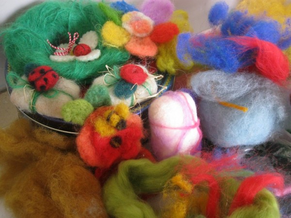 В галерия “Ателието“ направиха “Подаръци за мама“