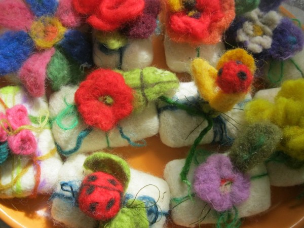 В галерия “Ателието“ направиха “Подаръци за мама“