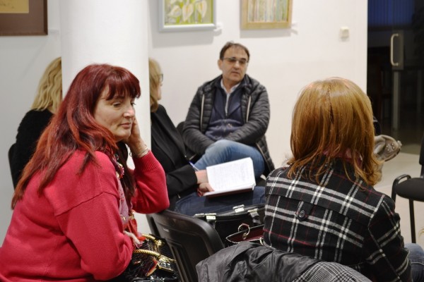 Среща на Общината с творци от Казанлък за връщането на списание „Кула“