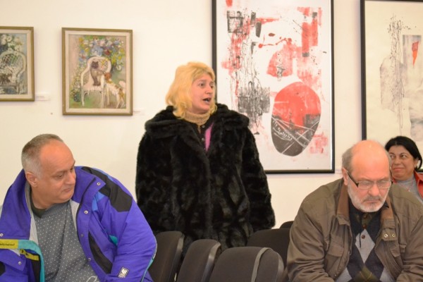 Среща на Общината с творци от Казанлък за връщането на списание „Кула“