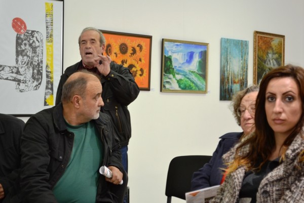 Среща на Общината с творци от Казанлък за връщането на списание „Кула“