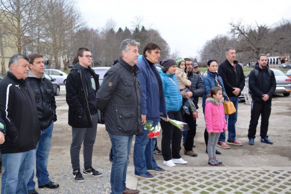 В Казанлък бе открита паметна плоча на Цветанка Христова