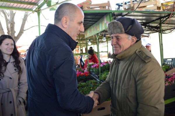 Цветанов в Казанлък: ГЕРБ ще увеличи реално пенсиите още в първата година