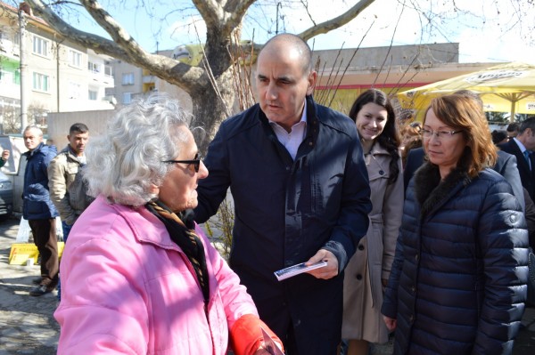 Цветанов в Казанлък: ГЕРБ ще увеличи реално пенсиите още в първата година