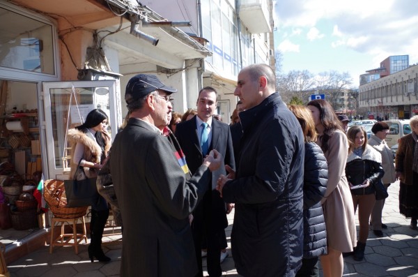 Цветанов в Казанлък: ГЕРБ ще увеличи реално пенсиите още в първата година