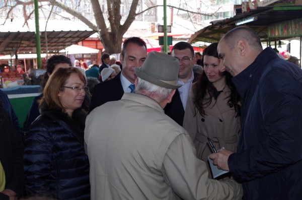 Цветанов в Казанлък: ГЕРБ ще увеличи реално пенсиите още в първата година