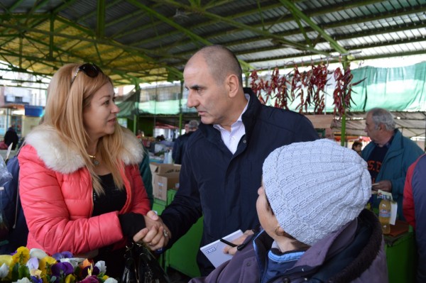 Цветанов в Казанлък: ГЕРБ ще увеличи реално пенсиите още в първата година