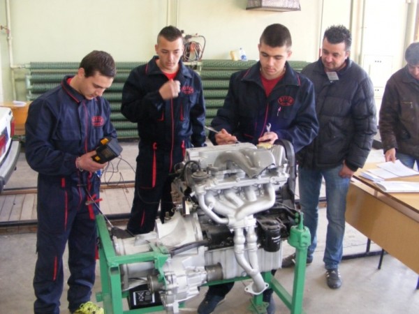 Възпитаниците на ПГТТМ първи на регионално състезание