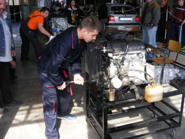 Възпитаниците на ПГТТМ първи на регионално състезание