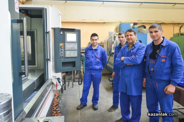 ПГ „Иван Хаджиенов“ предлага обучение в работна среда