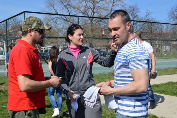 Борис Кърчев и спортистите на Казанлък посадиха Гора на спорта