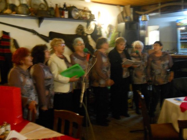 Читалището в с. Енина забавлява малки и големи през месец март