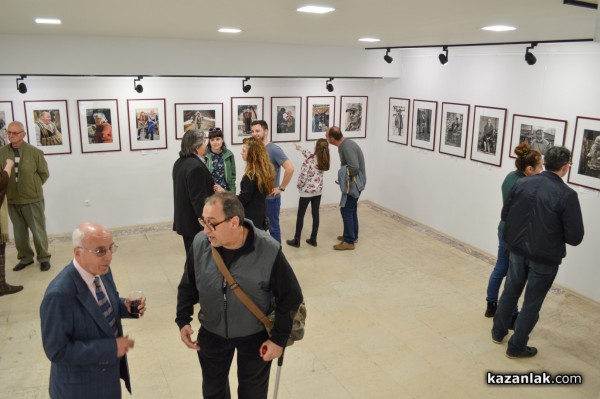 „Съвременните нашенци“- фотографска изложба на Жоро Хаджиев