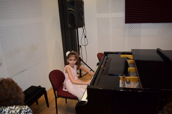 Казанлъшките пианисти се завърнаха с много награди от конкурса “Орфееви таланти 2017“