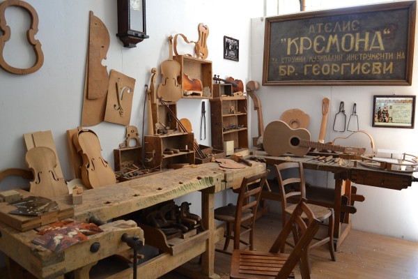 С аплодисменти за казанлъшките лютиери започна Експо класика 2017