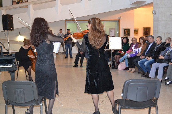 С аплодисменти за казанлъшките лютиери започна Експо класика 2017