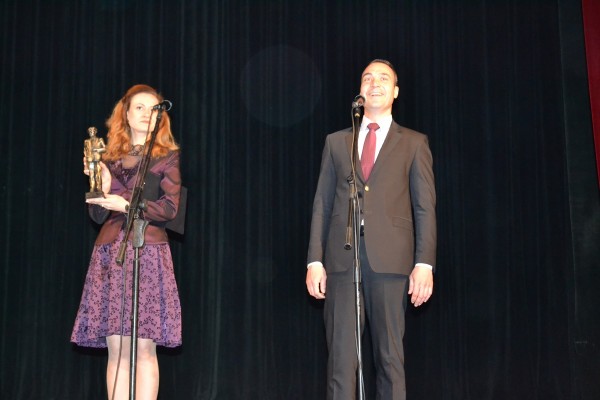 Мариус Куркински с „Черното пиле“ е носителят на 16-та награда на „Комедийният хит на сезона“