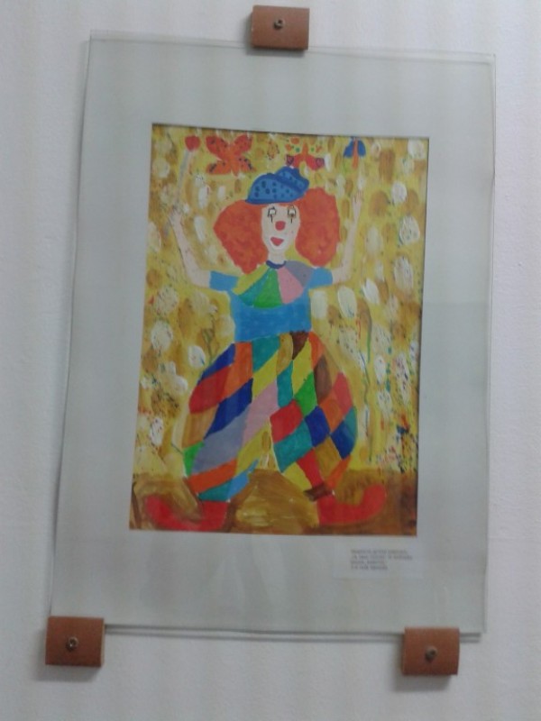 Част от “Малките нашенци“ красят болницата в Казанлък