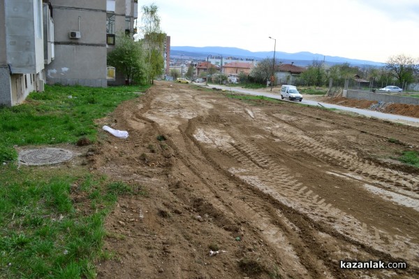 Изток 23 не искат метални гаражи пред блока си